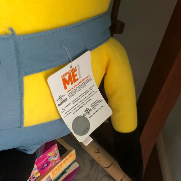 NWT large plush minion toy - Picture 3 of 5